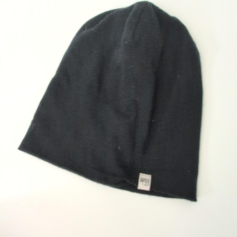 Minus33 Merino Wool Beanie Black Lightweight Thermal Skull Cap Unisex Hat